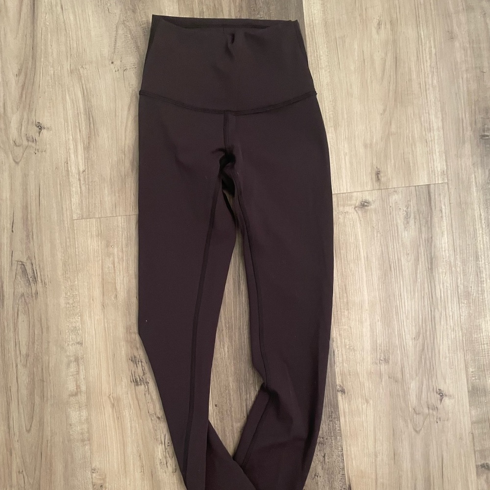 Lululemon Wunder Train Legging HR tight 28 inch Size 0